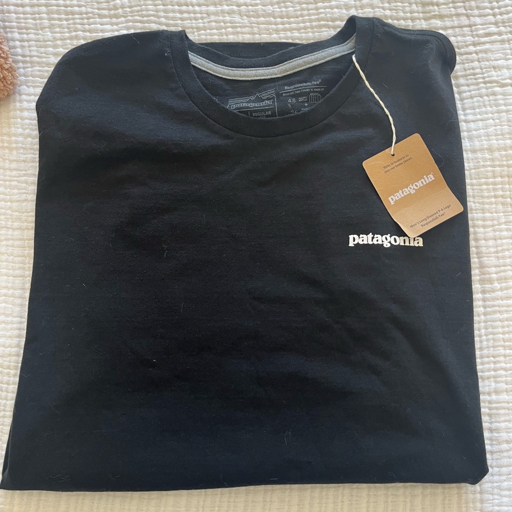 NEW MENS LARGE PATAGONIA LONG SLEEEVE